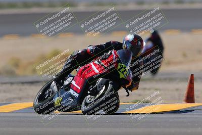 media/Oct-08-2022-SoCal Trackdays (Sat) [[1fc3beec89]]/Turn 14 (1050am)/